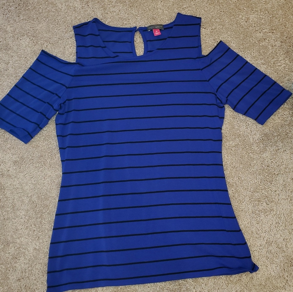 Vince camuto top